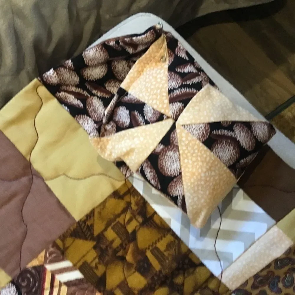 NWT Hand Crafted Stuffed Animal Quilt